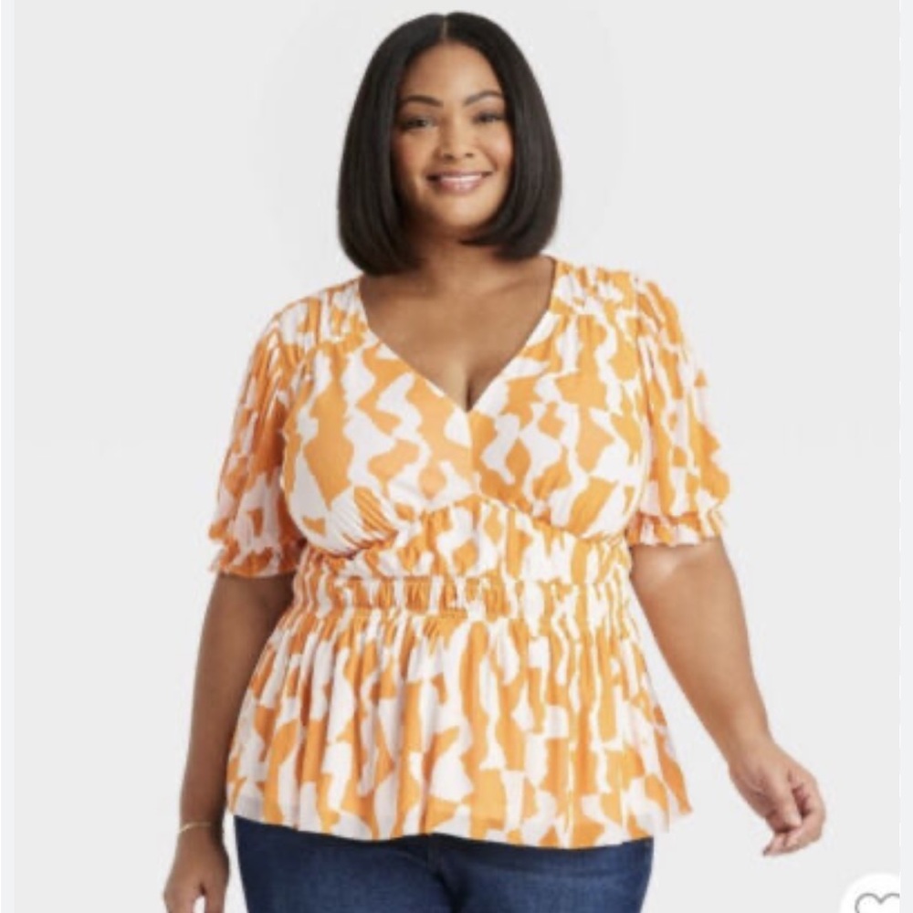 Major sale was $30 now $11 New Ava and Viv flowy draped top size 3x fall…